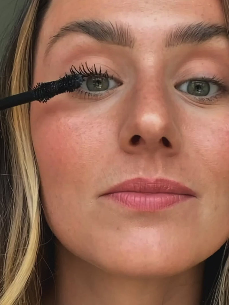 ILIA Máscara de Pestanas ILIA Fullest Volumizing Mascara